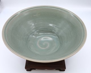Antique Beautiful Chinese Celadon Bowl With Stand -SHIPPABLE