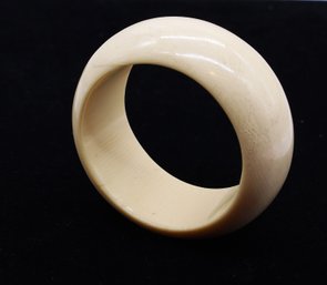 Vintage Bone Beautiful Bangle -SHIPPABLE