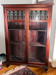 Beautiful Vintage Mahogany And Stain Glass China Cabinet
