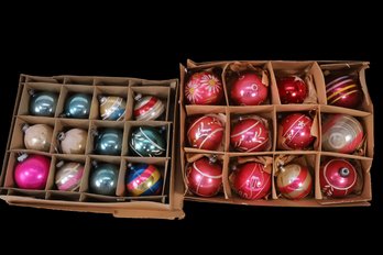 Fantastic Vintage Christmas Tree Ornaments !! Shippable