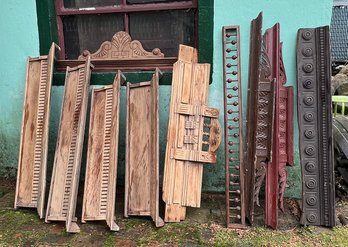 10 Unique Architectural Carved Wooden Pieces