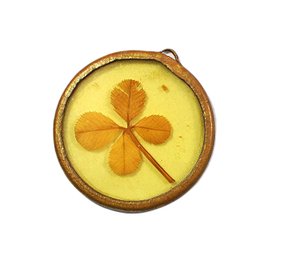 Victorian Pressed Four-Leaf Clover Pendant In Gilt Frame, C. 1900