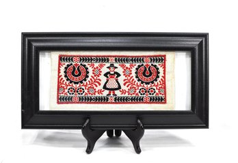 Vintage European Folk Embroidery - Linen Letter Holder