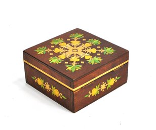 Vintage Handmade Belorussian Wood Jewelry/ Trinket Boxes - New