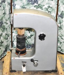 Accupro Rockwell Hardness Tester Model 06534051 Bench-Top Industrial Gauge