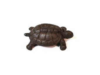 Vintage Miniature Cast Iron Turtle Figurine / Paperweight