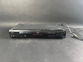 Sony DVP-S560D DVD/CD Player