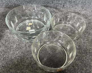 Set Of 3 Clear Glass Bowls With Geometric Pattern
