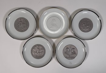Set Of Five Hutschenreuther Germany Münchener Rück Decorative Plates