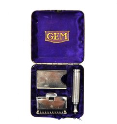 Antique GEM Safety Razor Set With Case