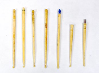 Lot Of Antique Scrimshaw Crochet Hooks