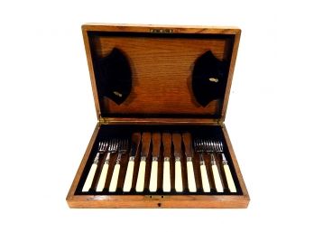 Antique English Silver Plate Fish  Set In Original Box