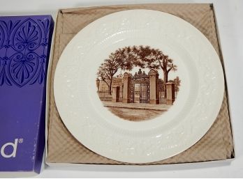 Original WEDGWOOD Brown University Plate With Box