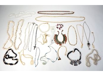 Vintage Necklaces Lot