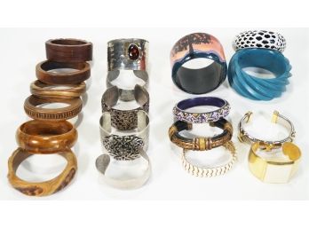 Lot Of Costume Jewelry Bangle Bracelets