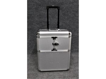 Travelling Metal Display Case On Wheels