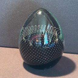 Very Large - 8' X 6' Controlled Bubble Art Glass Egg - Heavy Piece!