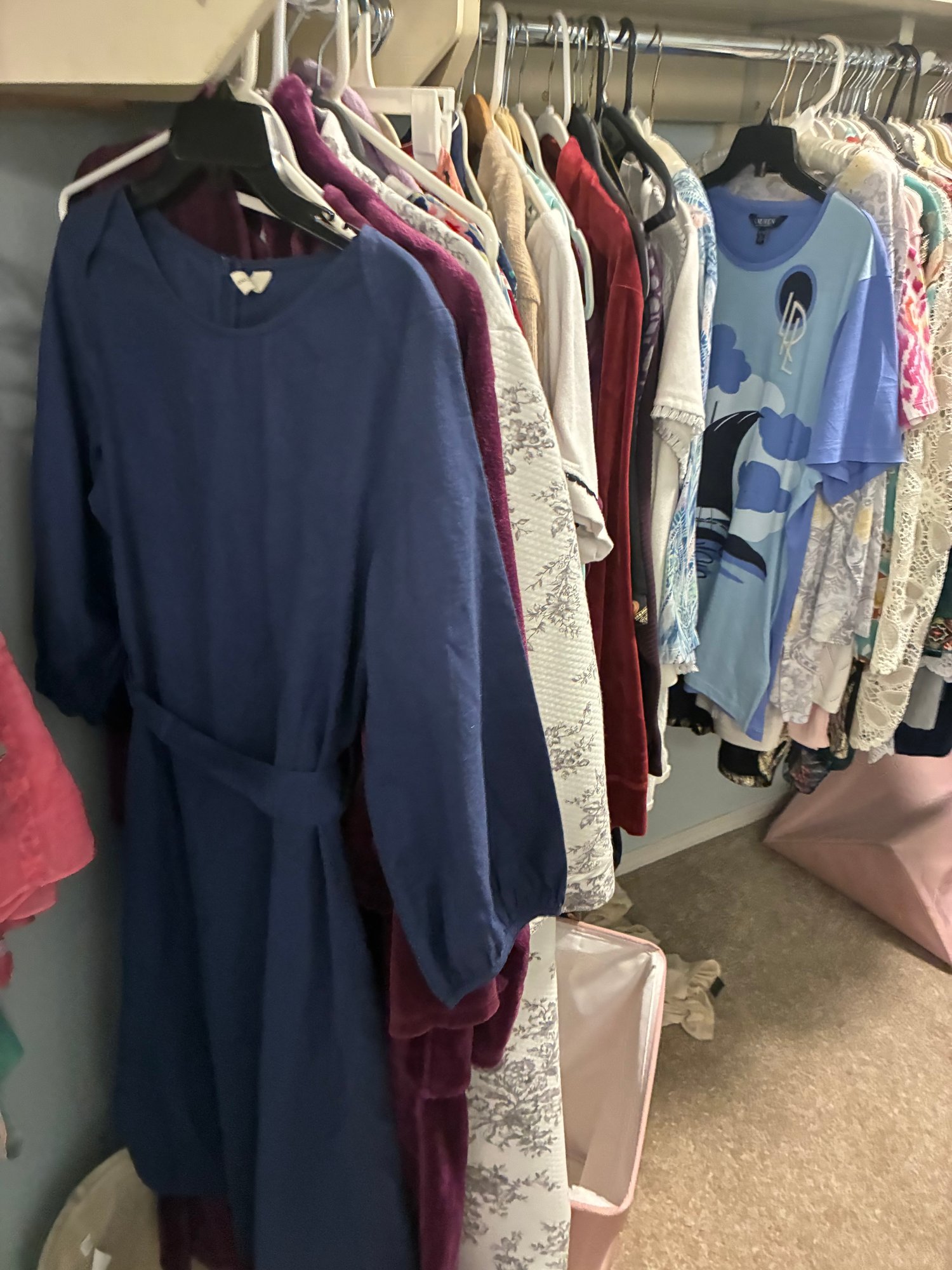 Designes Shackets Closet Full Womens Designer Clothing & More Lot 88 #13529 ...