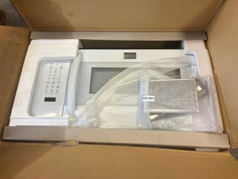 Frigidaire Gallery Huge Microwave In Box Lot #157