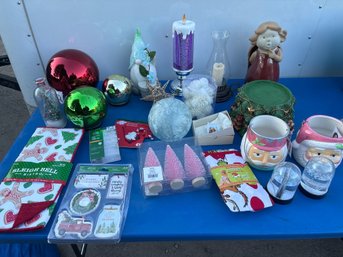 Christmas, Mr Christmas & More Collectibles Lot #71