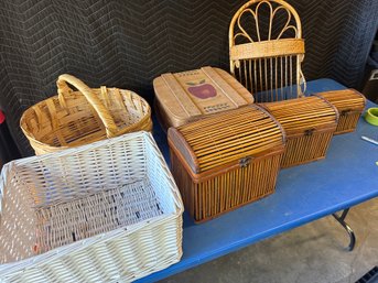 Basketville, Mixed Baskets & Shelf Lot #95