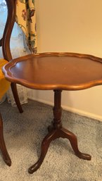 Vintage Cherry Chippendale Tea Table: Pie Crust Pedestal Side Table