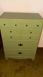 DaVinci Jenny Lind Spindle 6-Drawer Dresser Hand-painted Green.