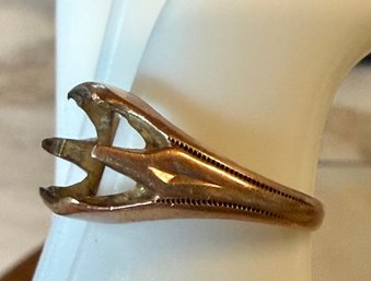 Vintage 10k Gold Ring Size 5.5 Setting (no Stone) - Total Weight 2.95 Grams