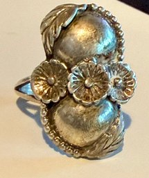 Lovely Fred Maloney Navajo Sterling Silver Ring Size 8 - Total Weight  - 9.81 Grams