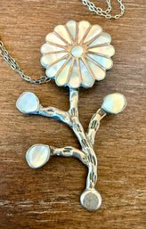Gorgeous Sterling Silver & Mother Of Pearl Inlay Flower W Sterling 18 Inch Chain - 9.03 Grams