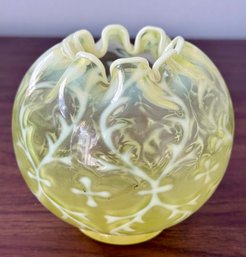 Vintage Northwood Spanish Topaz Opalescent Uranium Glass Vase