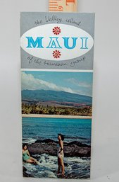 VINTAGE 1966 HAWAII TRAVEL BROCHURE FEATURING THE ISLAND OF MAUI