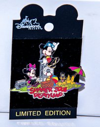 DISNEYLAND LIMITED EDITION PIN - SUMMER 2001 DISNEYLAND