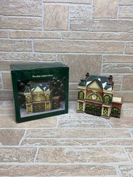Heartland Valley Village Porcelain Lighted Train Station Building W/ Box & Cord