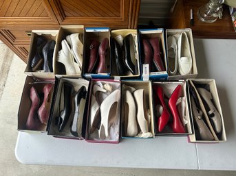 Womens Shoe Lot  Heels, Flats & Dress Shoes  Black, White, Burgundy & Red  Boxed Assortment