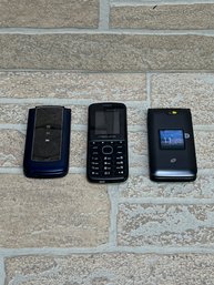 Lot Of 3 Flip Phones  Alcatel & Maxwest UNO M6 Plus  Untested / As-Is