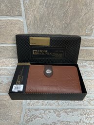 Stone Mountain Bonded Leather Cognac Brown Wallet Organizer NWT