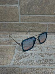 Blue Gradient Square Aviator Style Fashion Sunglasses With Storage Pouch