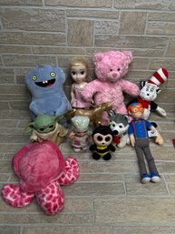 Large Mixed Kids Toy & Plush Lot - Grogu Blippi Cat In The Hat Dolls Stuffed Animals & More