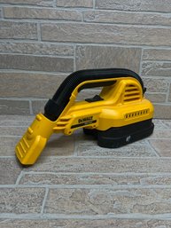 DEWALT DCV517 20V MAX 1/2 Gallon Cordless Wet/Dry Vacuum - Tool Only