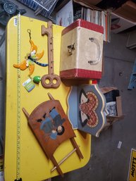 Box Of Various Vintage Home Decor Items