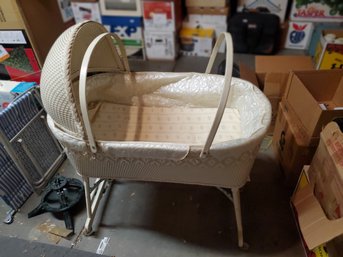 Vintage Baby Bassinet