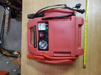 Cen-Tech 3 In 1 Portable Power Pack