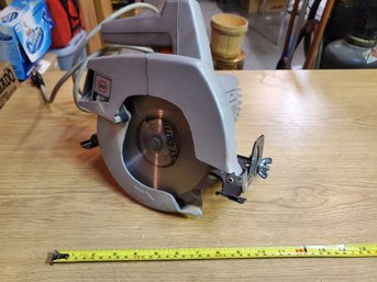 Black & Decker 7 1/4' Circular Saw - Tested
