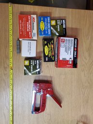 Hand Held Stapler With Staples