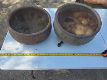 Lot Of 2 Metal Primitive Bowls Or Cauldrons