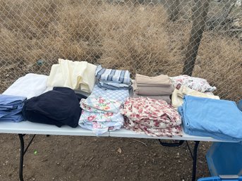 Lot Of Bedsheets And Pillowcases With Tote