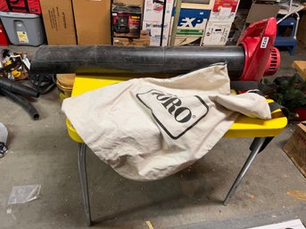 Toro 700 Rake-o-Vac Model 51547 Blower With Bag