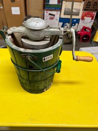 Vintage White Mountain Freezer Hand Crank Ice Cream Freezer