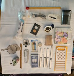 Lot 10-72 Miscellaneous Household Lot (TIR-2)